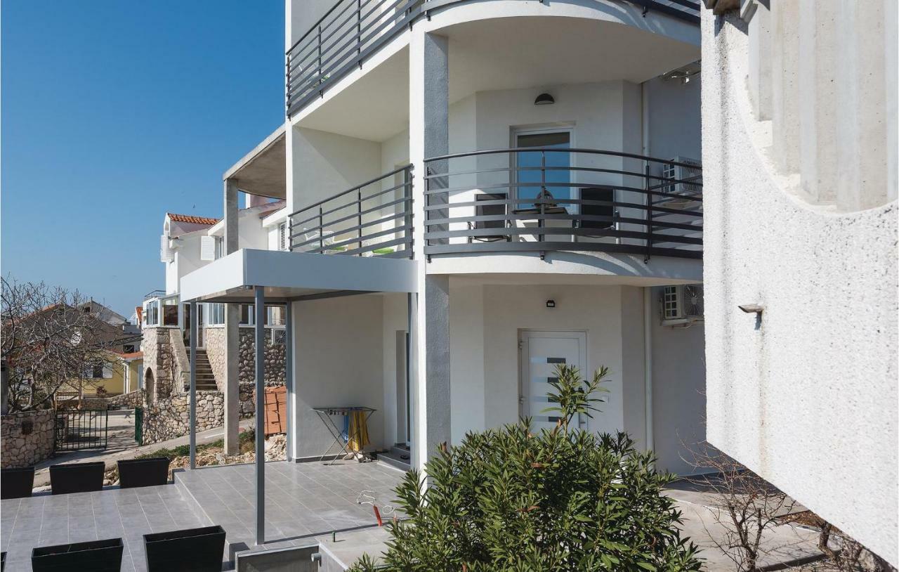 Cozy Apartment In Brodarica With Wifi Extérieur photo